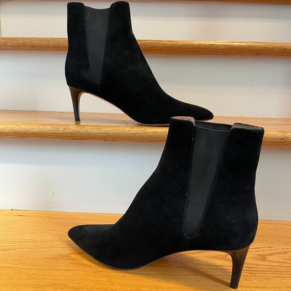 New!! Joie, black suede booties. Like new!! size 9.
